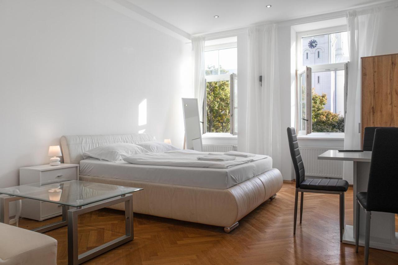 Superb 7br Shared Apartment- Near Hauptbahnhof * Wien