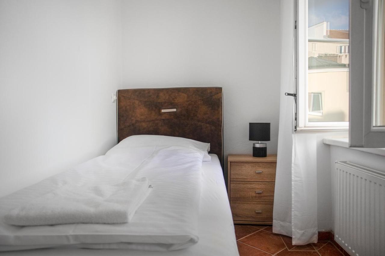 Superb 7br Shared Apartment- Near Hauptbahnhof * Vienna