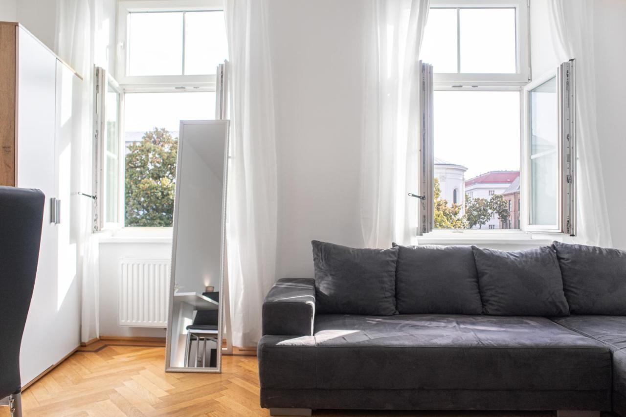 Superb 7br Shared Apartment- Near Hauptbahnhof Appartamento